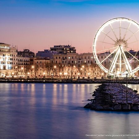 Casa Dei Visionari Apartment Bari Bagian luar foto