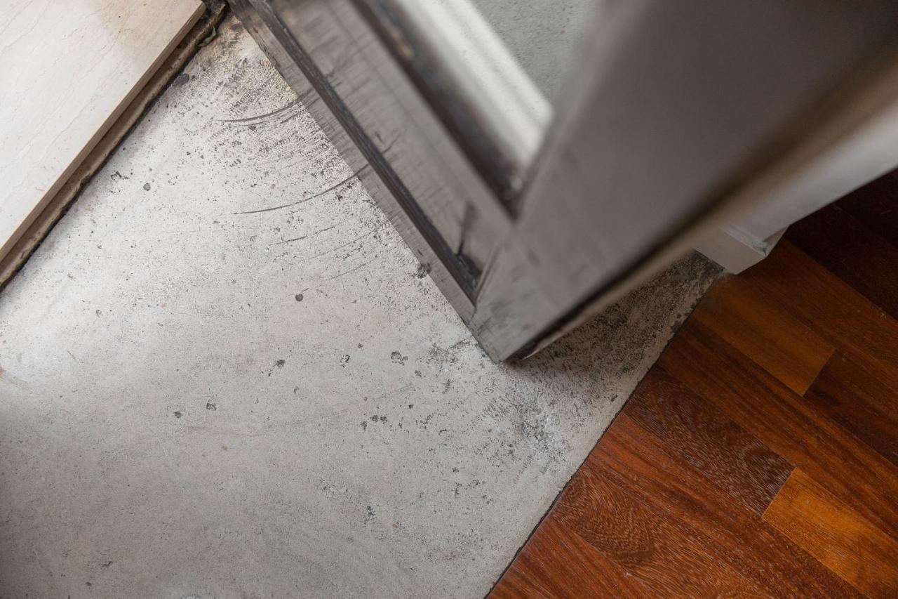 Casa Dei Visionari Apartment Bari Bagian luar foto